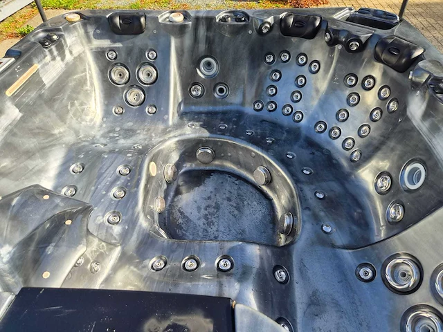 Gecko 6 persoons jacuzzi en buitenspa - afbeelding 11 van  30
