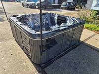 Gecko 6 persoons jacuzzi en buitenspa - afbeelding 28 van  30