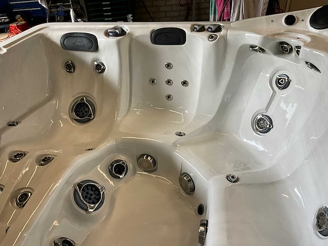 Gecko aeware jacuzzi - afbeelding 13 van  16