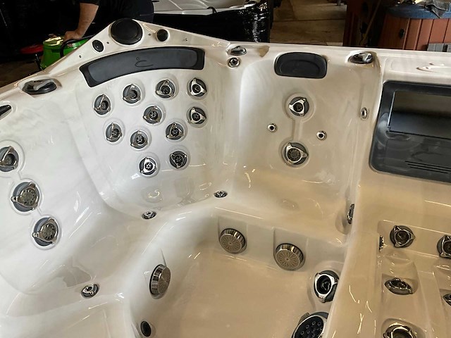Gecko aeware jacuzzi - afbeelding 15 van  16