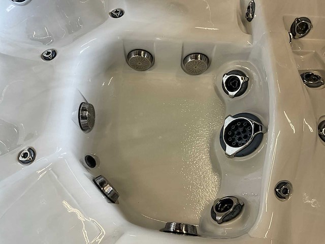 Gecko aeware jacuzzi - afbeelding 16 van  16
