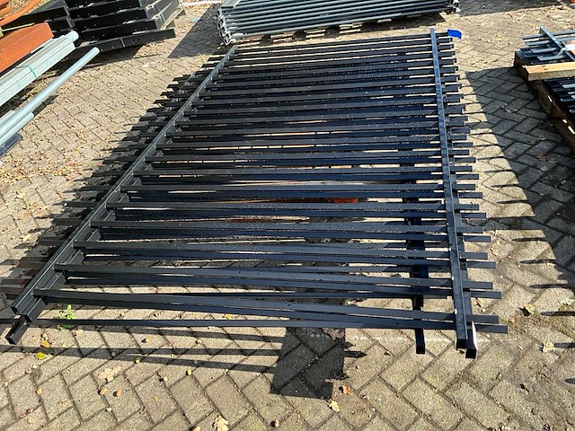 Gecoat spijlenhekwerk (3x) - afbeelding 2 van  4