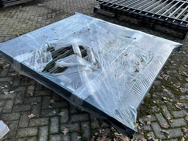 Gecoat spijlenhekwerk (3x) - afbeelding 2 van  3