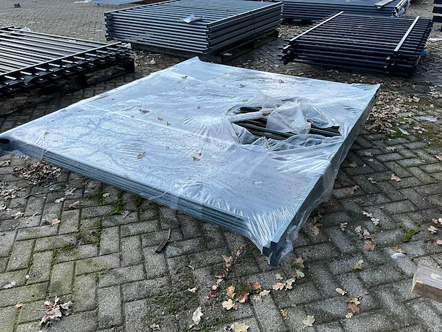 Gecoat spijlenhekwerk (3x) - afbeelding 3 van  3