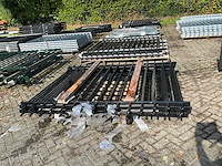 Gecoat spijlenhekwerk (4x) - afbeelding 1 van  6