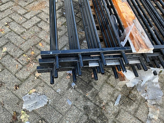 Gecoat spijlenhekwerk (4x) - afbeelding 6 van  6