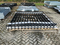 Gecoat spijlenhekwerk (5x) - afbeelding 2 van  5