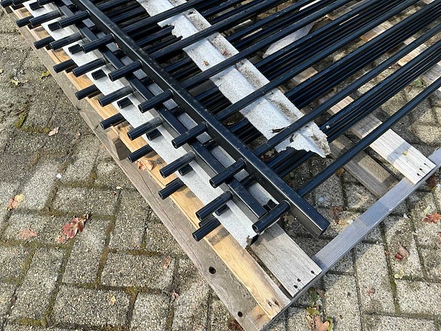 Gecoat spijlenhekwerk (5x) - afbeelding 5 van  5