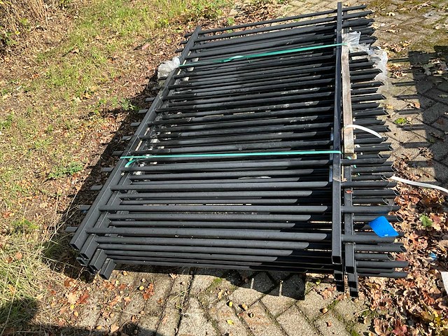Gecoat spijlenhekwerk (6x) - afbeelding 2 van  5