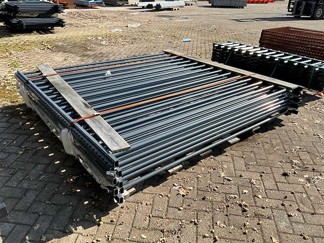 Gecoat spijlenhekwerk (8x) - afbeelding 3 van  6