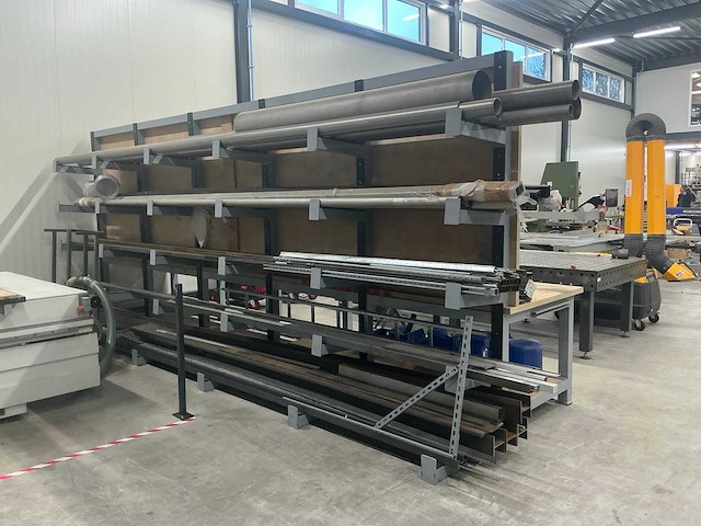 Gecombineerde werkbank/stelling - afbeelding 7 van  10