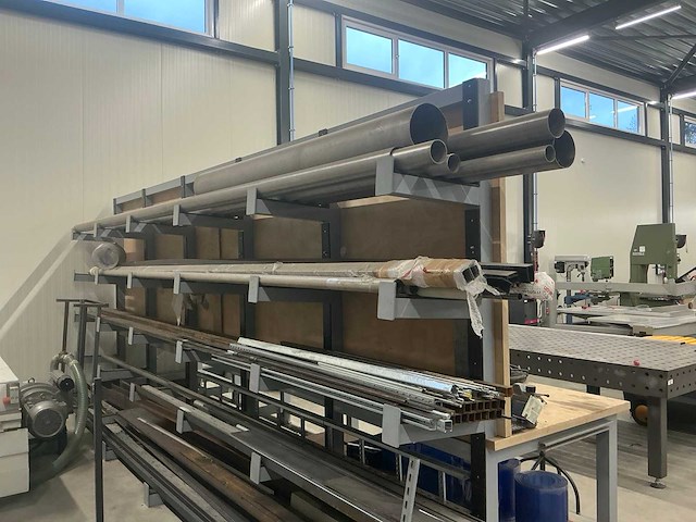 Gecombineerde werkbank/stelling - afbeelding 8 van  10