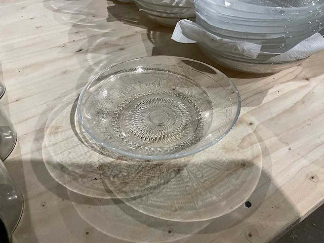 Gedecoreerd glazen bord (ø 20 cm) (56x) - afbeelding 1 van  3