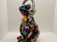Gedecoreerd kikker sculptuur - afbeelding 3 van  4