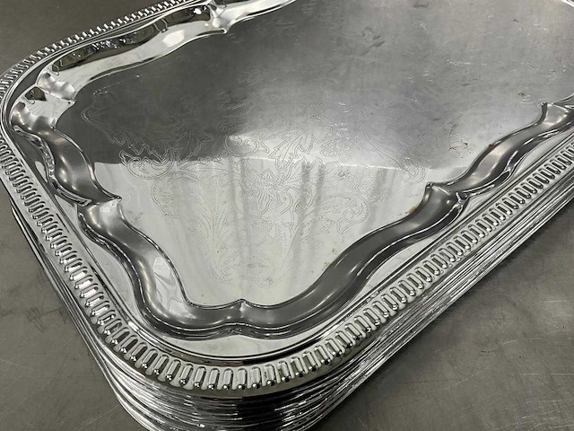 Gedecoreerde serveerschaal (16x) - afbeelding 3 van  3