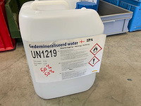 Gedemineraliseerd water / isopropylalcohol flacon (13x) - afbeelding 5 van  5