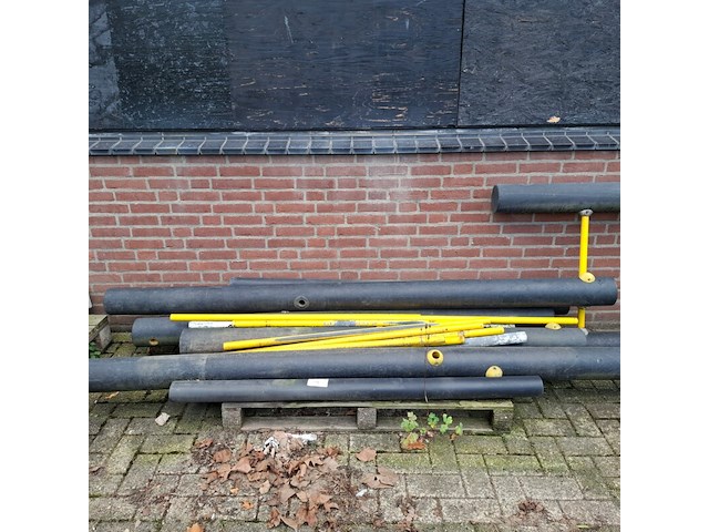 Gedemonteerd speeltoestel - afbeelding 4 van  28
