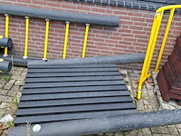 Gedemonteerd speeltoestel - afbeelding 9 van  28
