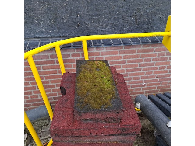 Gedemonteerd speeltoestel - afbeelding 20 van  28