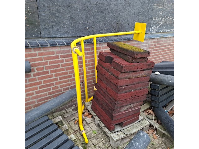 Gedemonteerd speeltoestel - afbeelding 21 van  28