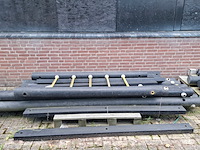 Gedemonteerd speeltoestel - afbeelding 12 van  28