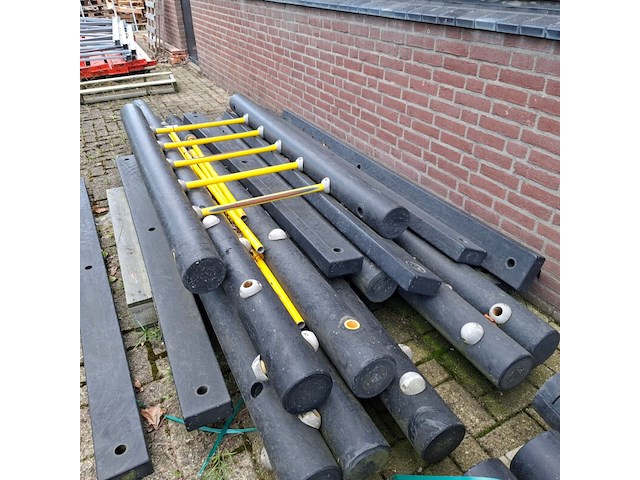 Gedemonteerd speeltoestel - afbeelding 26 van  28