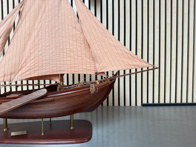 Gedetailleerd houten scheepsmodel botter 1912 - afbeelding 3 van  8