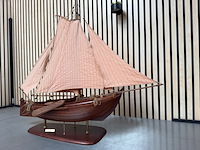 Gedetailleerd houten scheepsmodel botter 1912 - afbeelding 8 van  8
