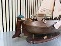 Gedetailleerd houten scheepsmodel enkhuizer bol 1902 lengte 90 cm - afbeelding 10 van  10
