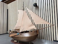 Gedetailleerd houten scheepsmodel enkhuizer bol 1902 lengte 90 cm - afbeelding 7 van  10
