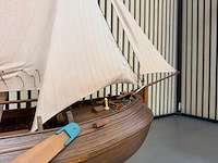 Gedetailleerd houten scheepsmodel enkhuizer bol 1902 lengte 90 cm - afbeelding 8 van  9