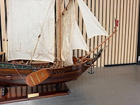 Gedetailleerd houten scheepsmodel fries stratenjacht - afbeelding 5 van  15