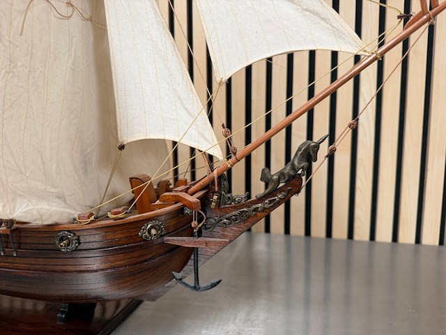 Gedetailleerd houten scheepsmodel fries stratenjacht - afbeelding 7 van  15