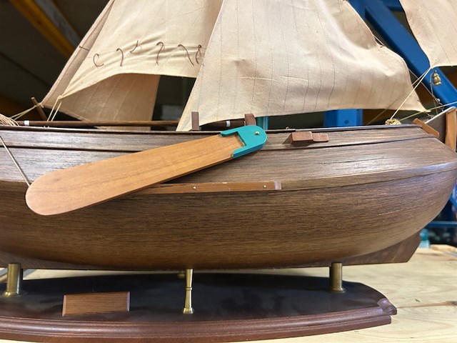 Gedetailleerd houten scheepsmodel lengte 90 cm - afbeelding 3 van  6