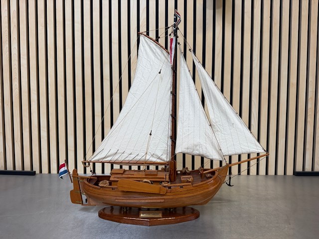Gedetailleerd houten scheepsmodel neeltje jacoba lengte 60 cm - afbeelding 1 van  9