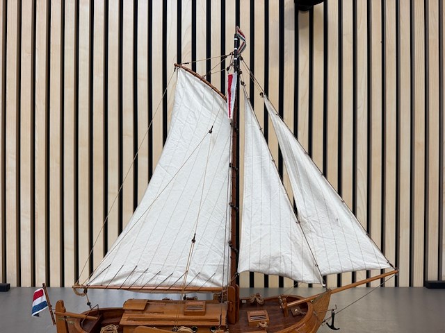 Gedetailleerd houten scheepsmodel neeltje jacoba lengte 60 cm - afbeelding 2 van  9