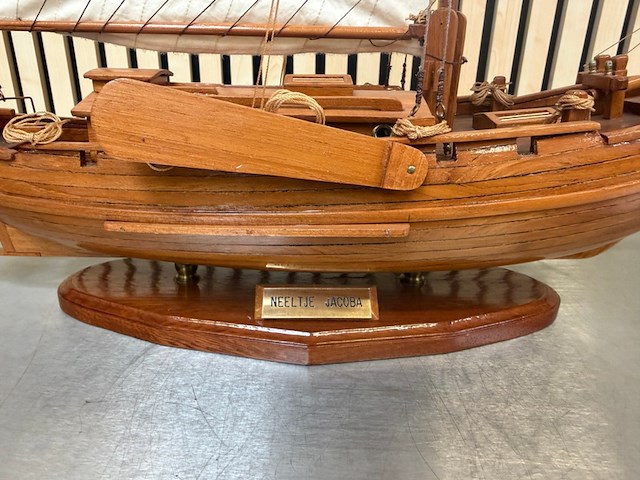 Gedetailleerd houten scheepsmodel neeltje jacoba lengte 60 cm - afbeelding 4 van  9
