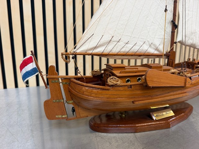 Gedetailleerd houten scheepsmodel neeltje jacoba lengte 60 cm - afbeelding 5 van  9