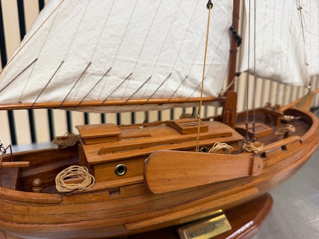 Gedetailleerd houten scheepsmodel neeltje jacoba lengte 60 cm - afbeelding 6 van  9