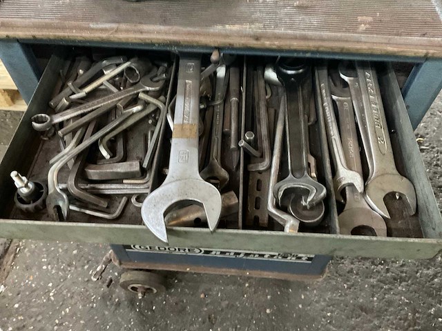 Gedore gereedschapswagen met inhoud - afbeelding 4 van  8