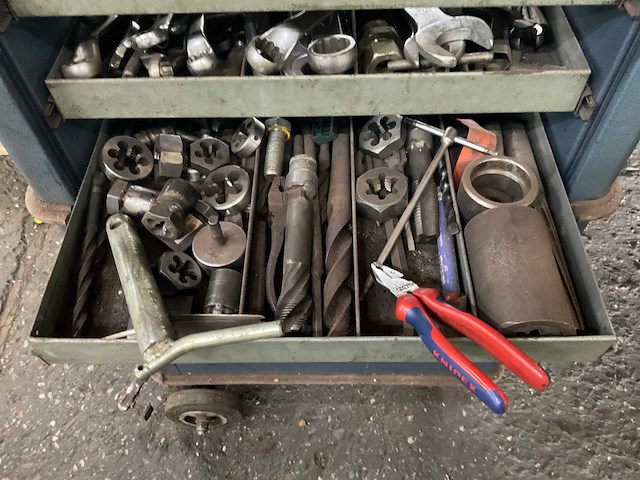 Gedore gereedschapswagen met inhoud - afbeelding 6 van  8