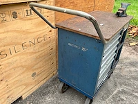 Gedore gereedschapswagen/werkbank 95x55x97cm v.v. matador bankschroef 120mm - afbeelding 3 van  4