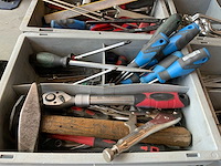 Gedore, knipex partij handgereedschap op tafel - afbeelding 7 van  13
