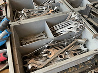 Gedore, knipex partij handgereedschap op tafel - afbeelding 8 van  13