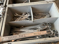 Gedore, knipex partij handgereedschap op tafel - afbeelding 9 van  13
