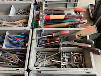 Gedore, knipex partij handgereedschap op tafel - afbeelding 13 van  13