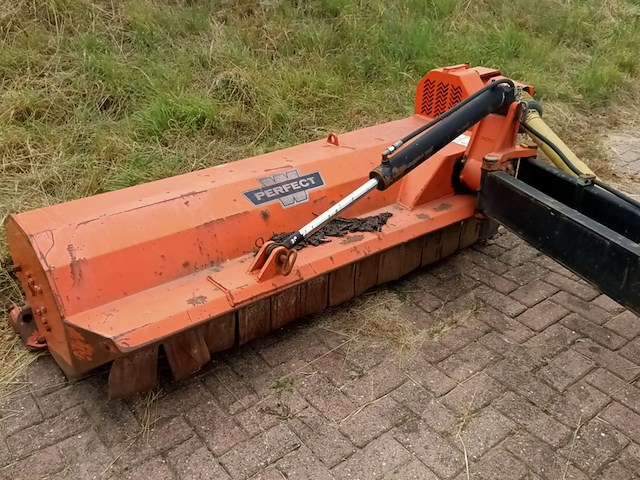 Gedragen klepelmaaier, perfect, zw-180, 2009 - afbeelding 8 van  10