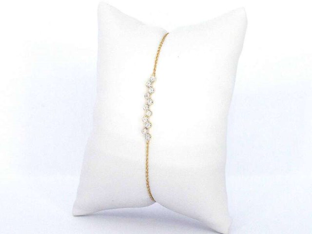 Geelgouden armband met natuurlijke diamanten - afbeelding 3 van  9