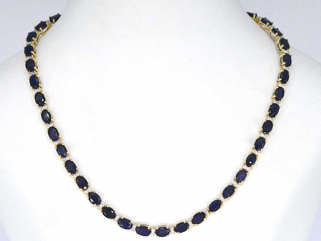 Geelgouden collier met diamanten en saffier - afbeelding 1 van  9