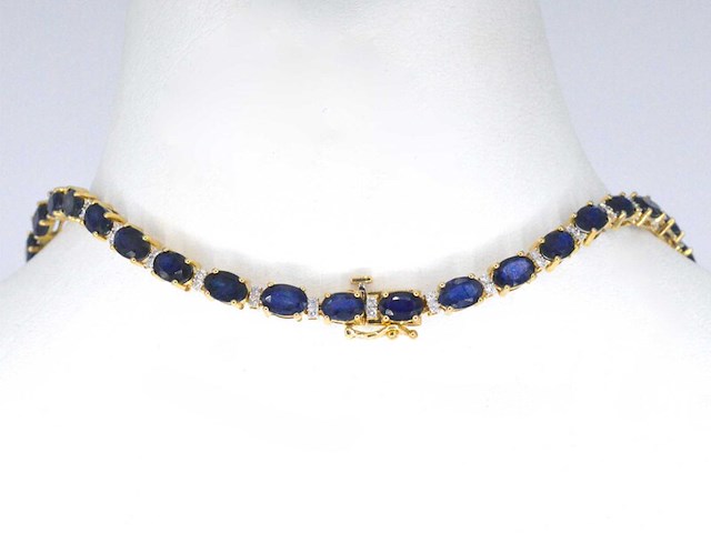 Geelgouden collier met diamanten en saffier - afbeelding 7 van  9